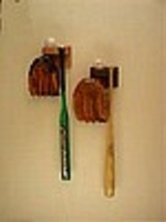 /i/baseball/2holdersCherBraz200x150x96.jpg